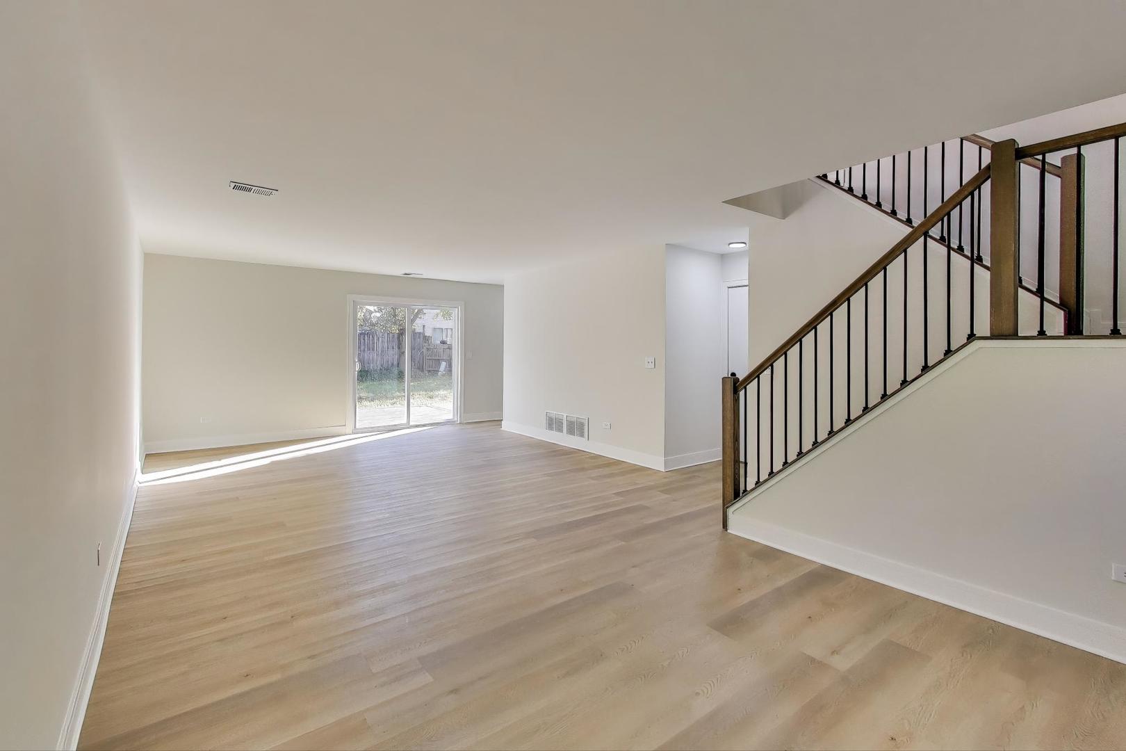 124 Commonwealth Drive Bolingbrook IL 60440