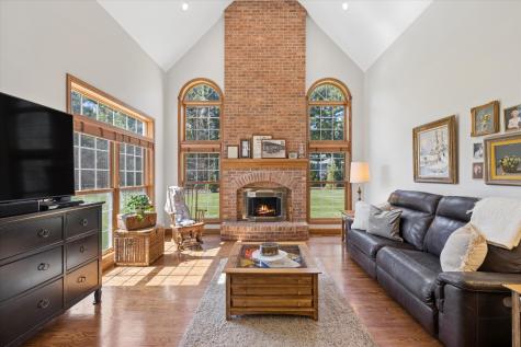 5606 Winding Road Crystal Lake IL 60014