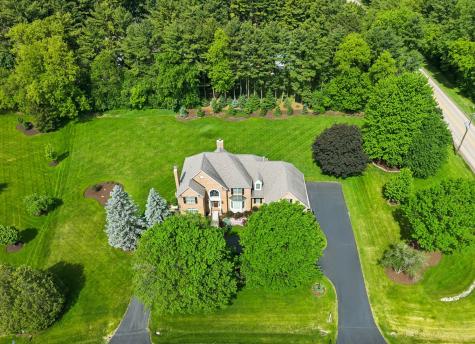 5606 Winding Road Crystal Lake IL 60014