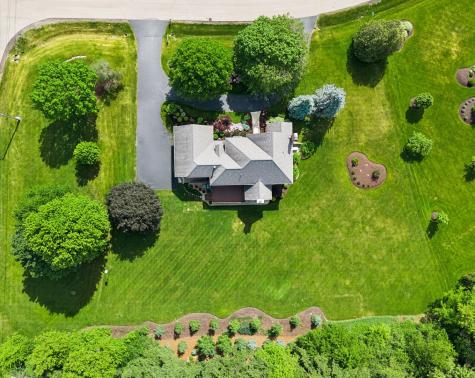 5606 Winding Road Crystal Lake IL 60014