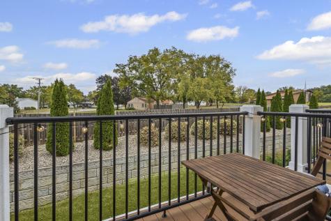 2546 Huntleigh Lane Woodridge IL 60517