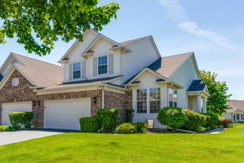 2 Tiverton Court Algonquin IL 60102