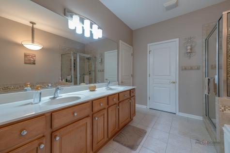 2 Tiverton Court Algonquin IL 60102