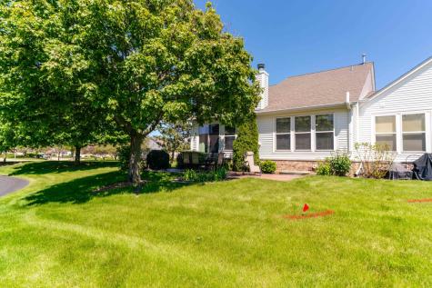 2 Tiverton Court Algonquin IL 60102