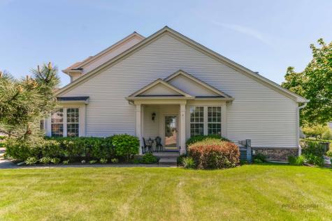 2 Tiverton Court Algonquin IL 60102