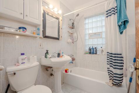 1435 Grove Avenue Berwyn IL 60402