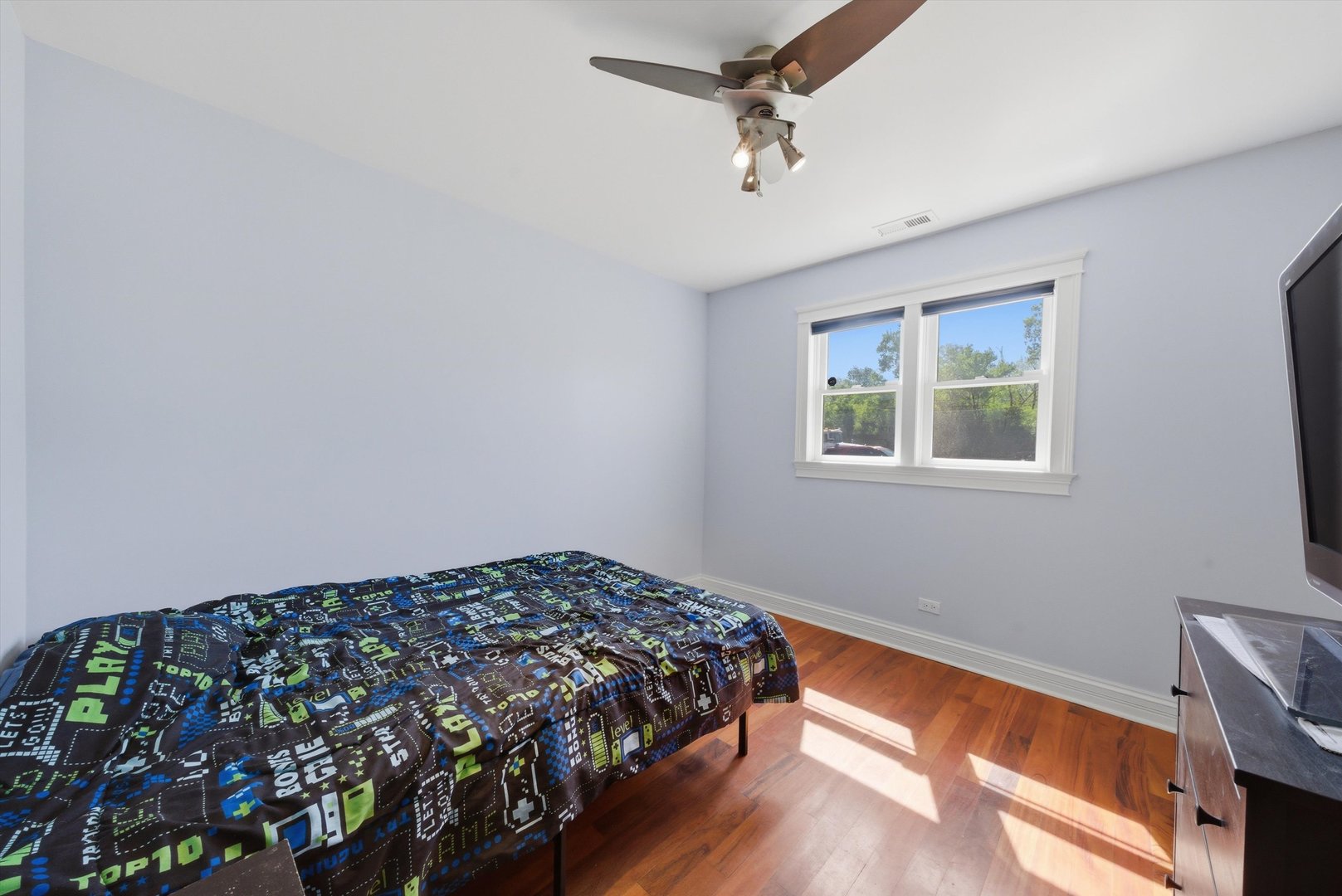 3859 North Cumberland Avenue Chicago IL 60634