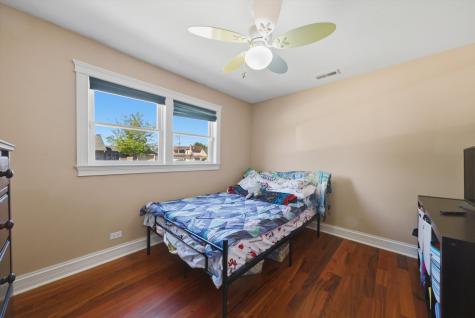 3859 North Cumberland Avenue Chicago IL 60634