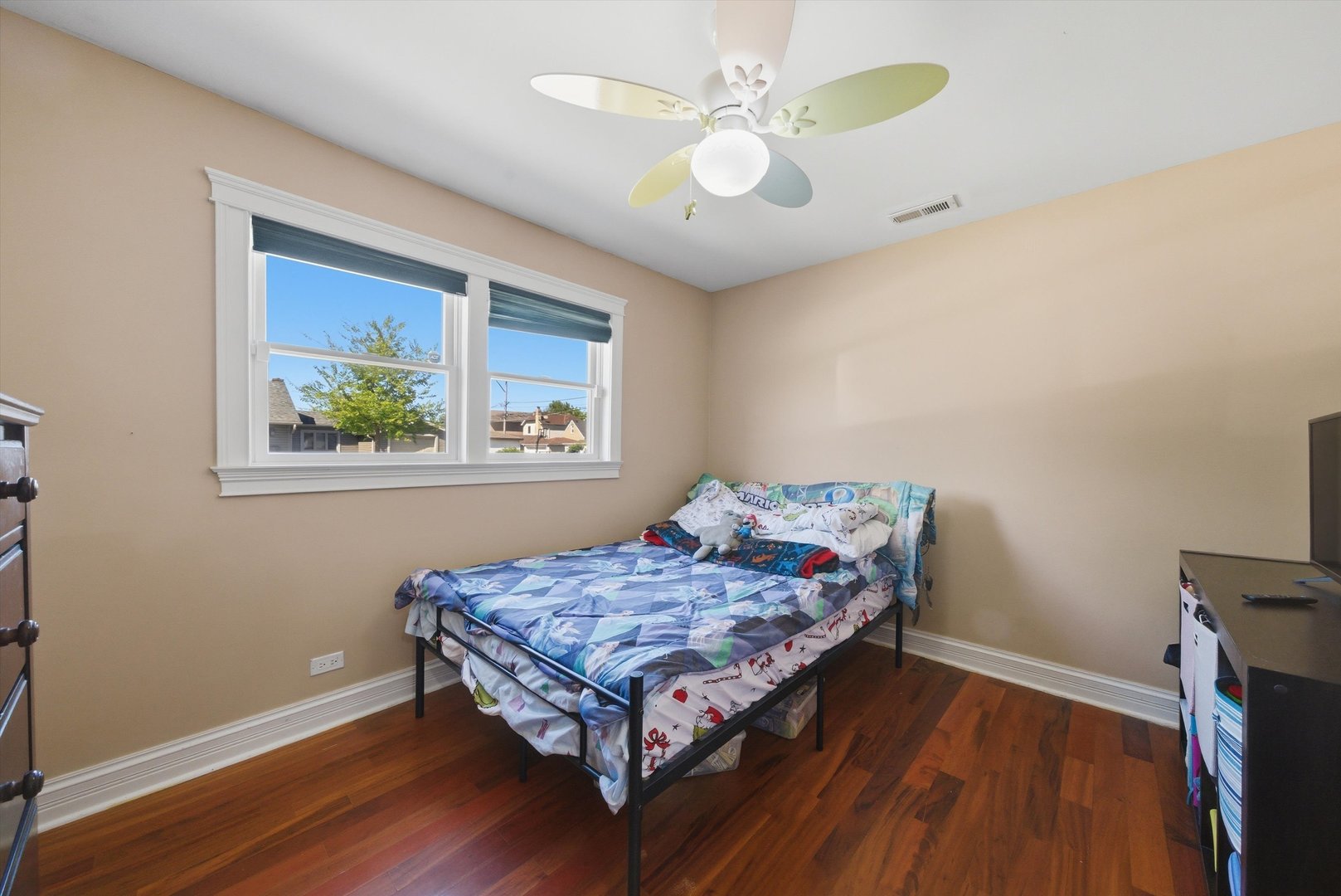 3859 North Cumberland Avenue Chicago IL 60634