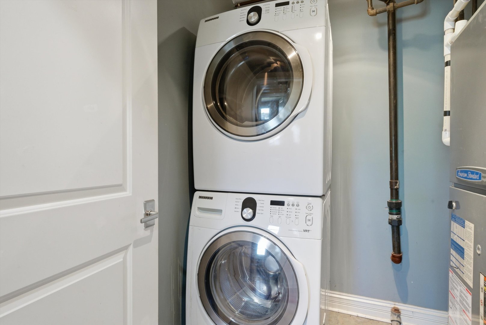 3859 North Cumberland Avenue Chicago IL 60634