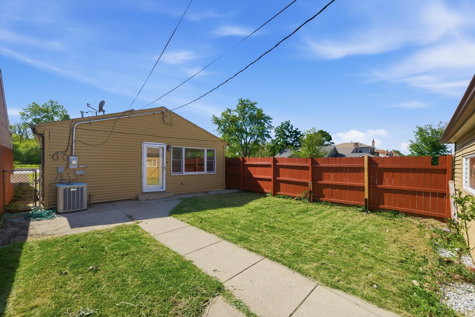 3859 North Cumberland Avenue Chicago IL 60634
