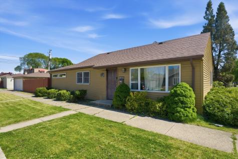 3859 North Cumberland Avenue Chicago IL 60634