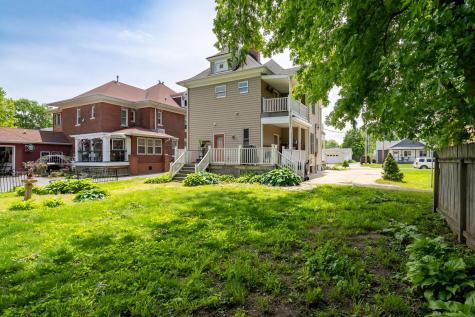 703 West Wood Street W Bloomington IL 61701