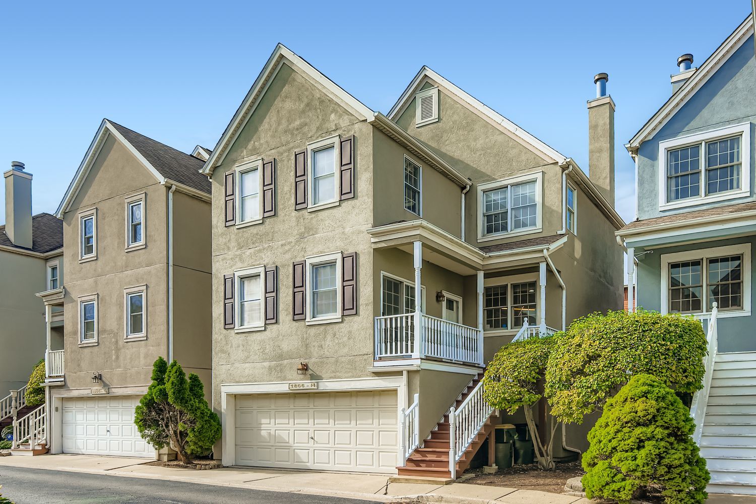 1806 West Diversey Parkway Chicago IL 60614