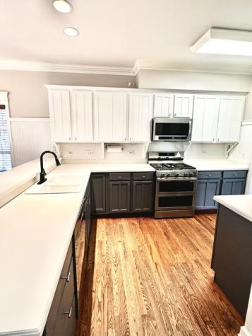 2203 Brookwood Drive South Elgin IL 60177