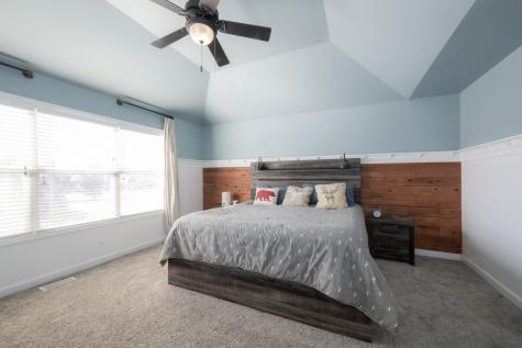 2203 Brookwood Drive South Elgin IL 60177