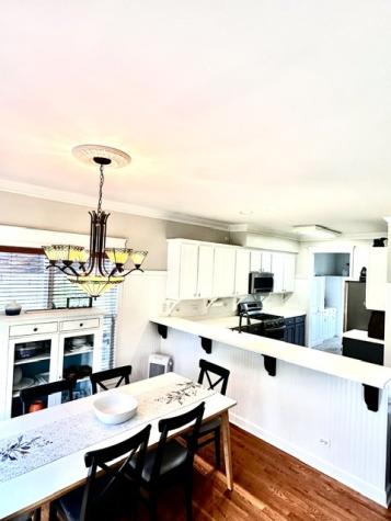 2203 Brookwood Drive South Elgin IL 60177