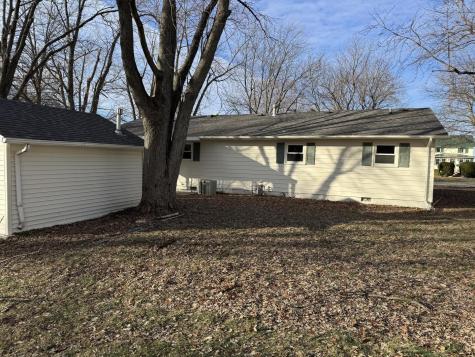 281 East Sprague Street Bement IL 61813