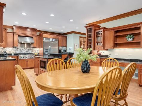 13001 Ravine Drive Lemont IL 60439