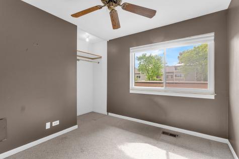 563 North Woodfield Trail Roselle IL 60172