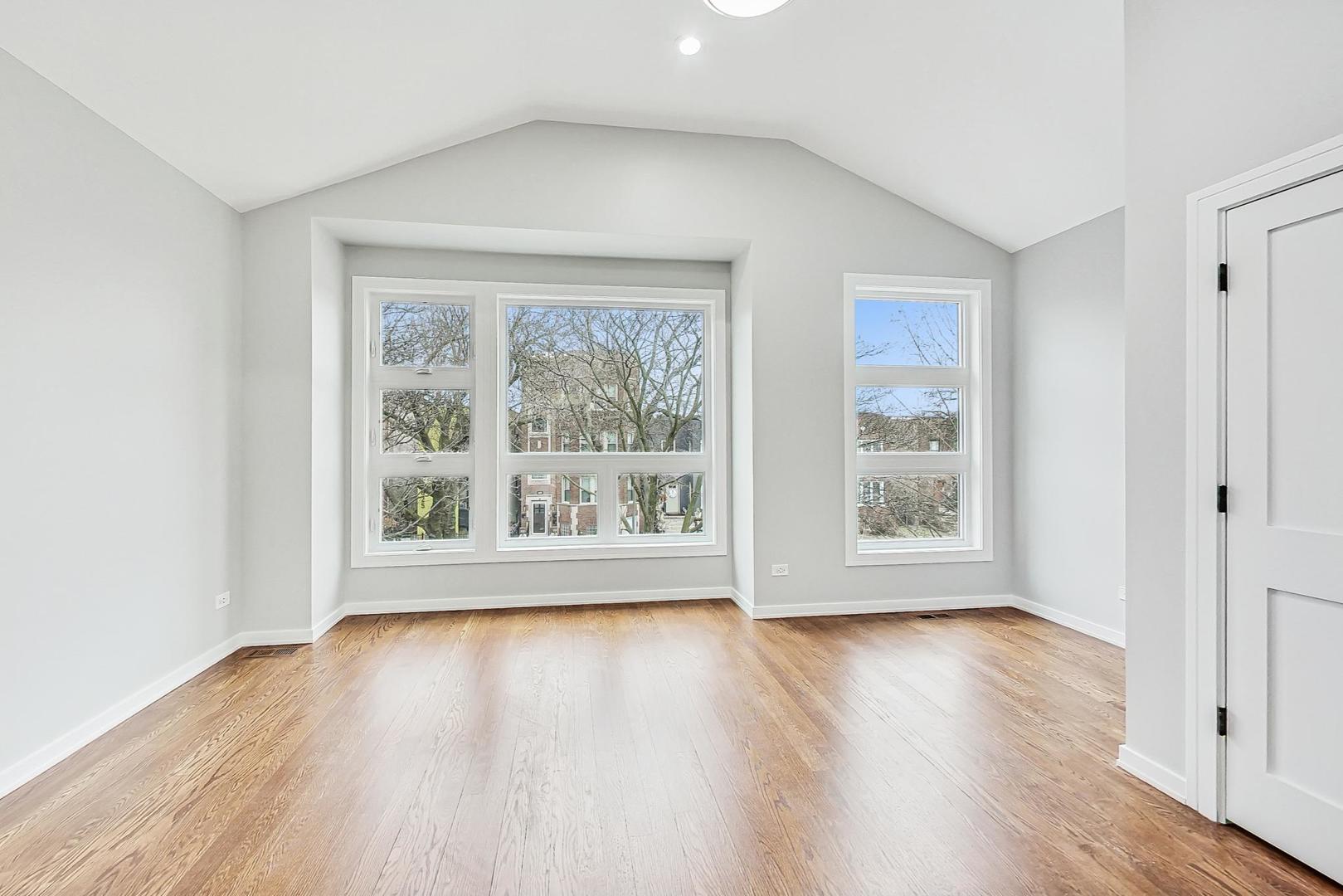 6626 South Ingleside Avenue Chicago IL 60637