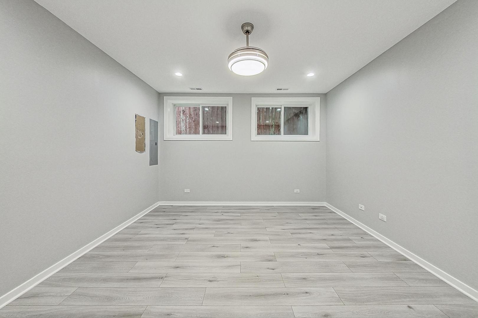 6626 South Ingleside Avenue Chicago IL 60637