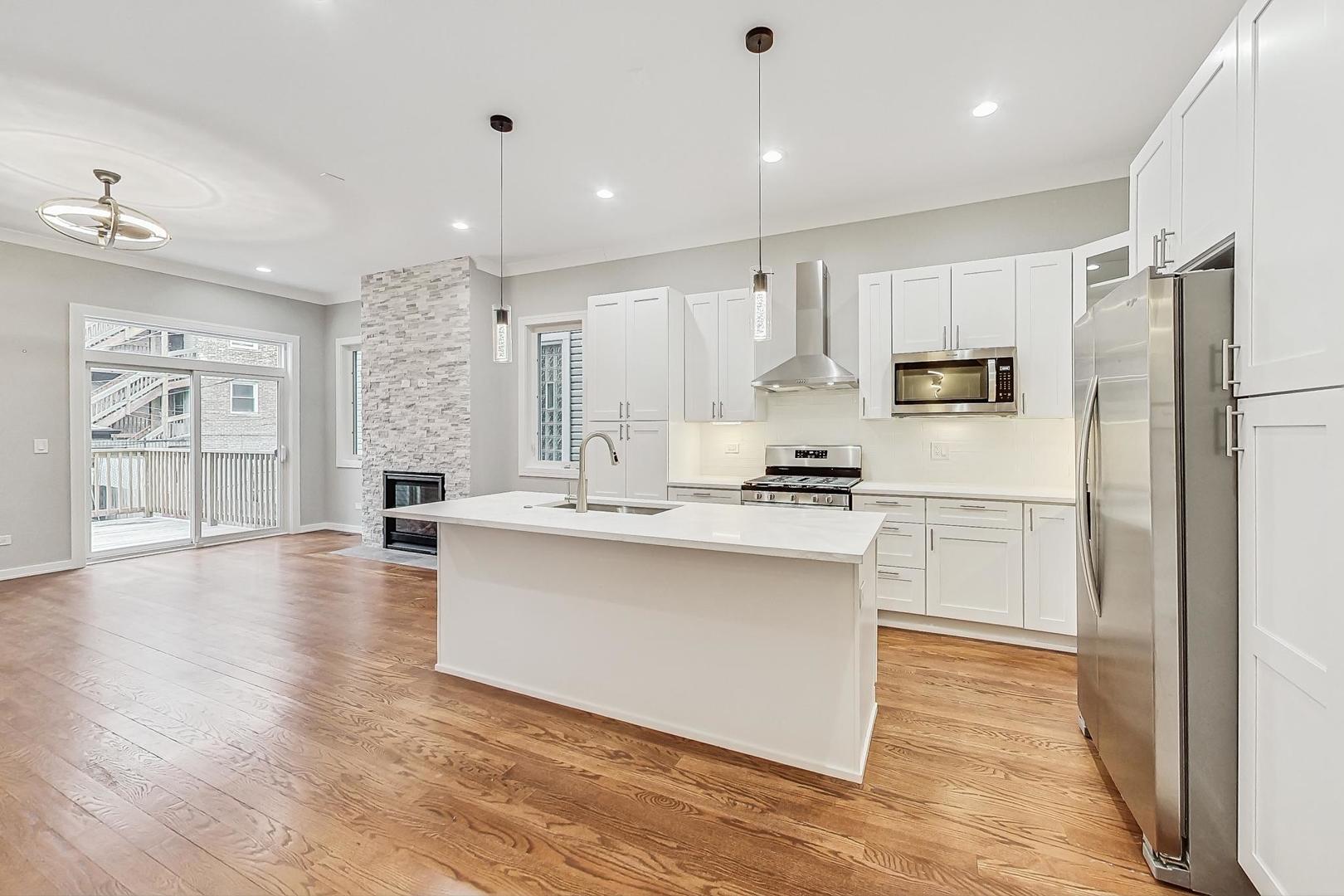 6626 South Ingleside Avenue Chicago IL 60637