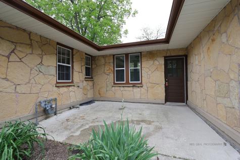3320 Sharon Place Zion IL 60099