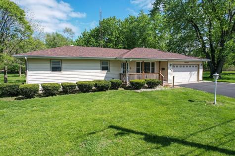385 South Kankakee Street Coal City IL 60416