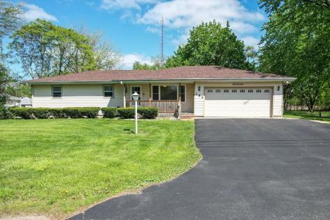385 South Kankakee Street Coal City IL 60416
