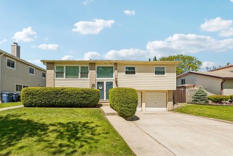 774 Polynesian Drive Des Plaines IL 60016