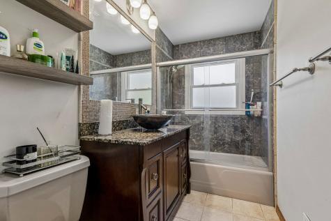 774 Polynesian Drive Des Plaines IL 60016