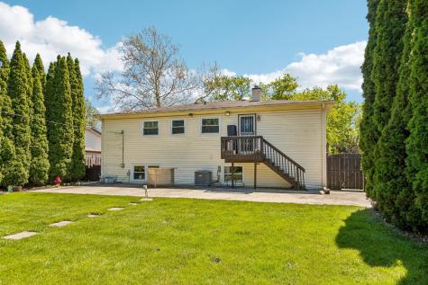 774 Polynesian Drive Des Plaines IL 60016