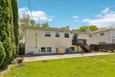 774 Polynesian Drive Des Plaines IL 60016
