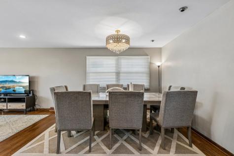 774 Polynesian Drive Des Plaines IL 60016