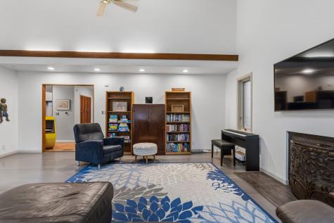 905 Barclay Court Champaign IL 61821