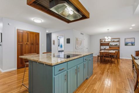 905 Barclay Court Champaign IL 61821