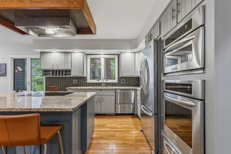 905 Barclay Court Champaign IL 61821