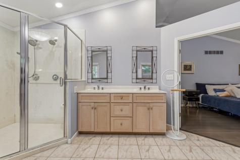 905 Barclay Court Champaign IL 61821