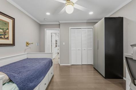 905 Barclay Court Champaign IL 61821
