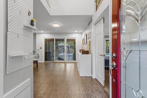 905 Barclay Court Champaign IL 61821