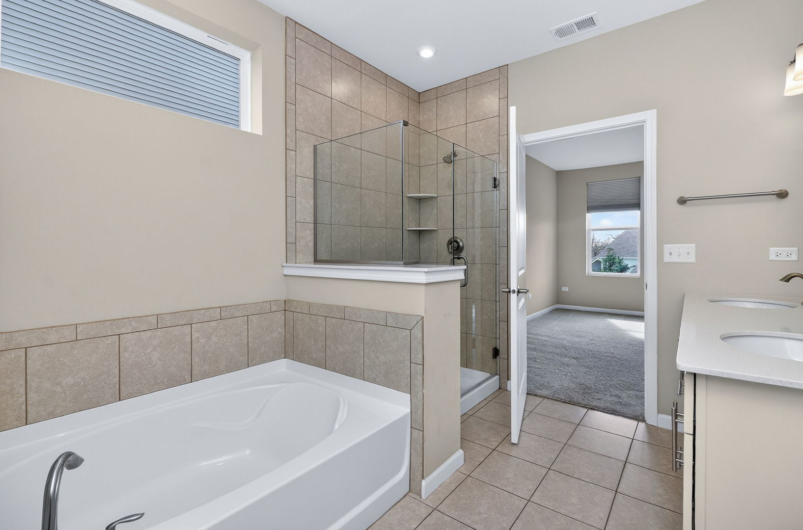 1S064 Rhoads Way Winfield IL 60190