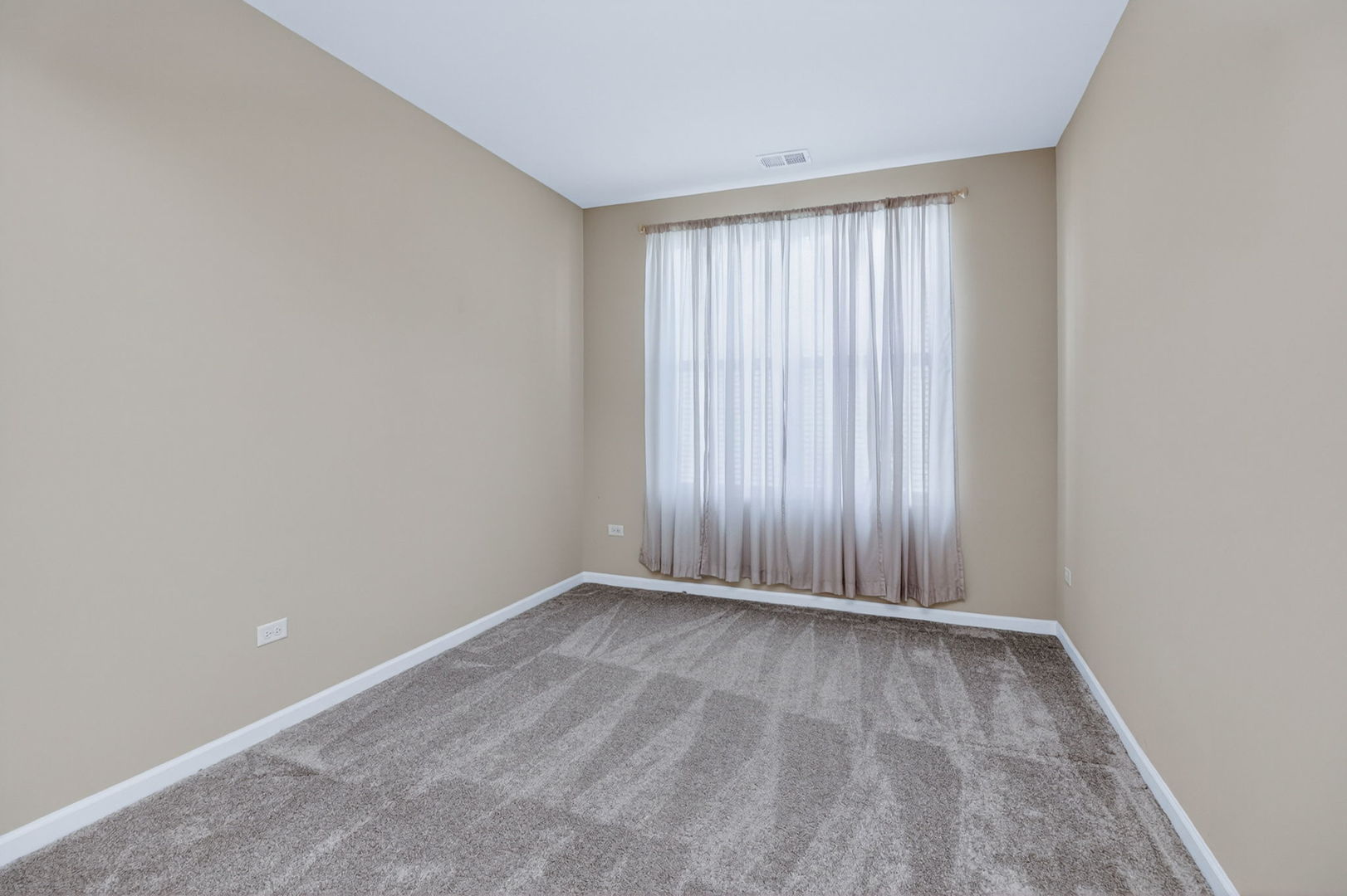 1S064 Rhoads Way Winfield IL 60190