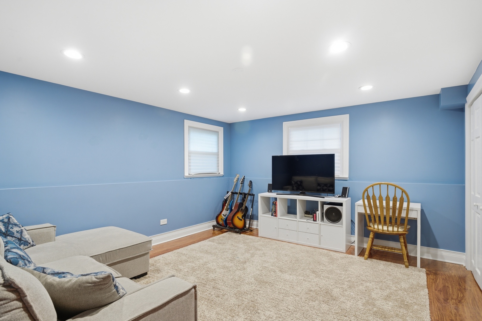 1940 Brentwood Lane E Wheaton IL 60189