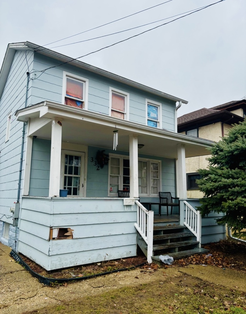 332 North Avenue Aurora IL 60505