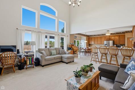 1017 Wheatland Drive Crystal Lake IL 60014