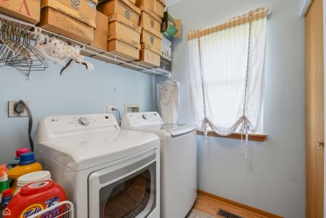 1017 Wheatland Drive Crystal Lake IL 60014