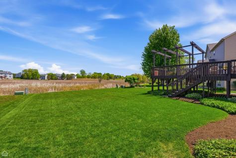 1017 Wheatland Drive Crystal Lake IL 60014