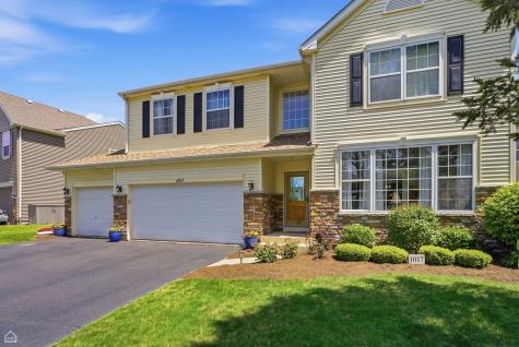 1017 Wheatland Drive Crystal Lake IL 60014