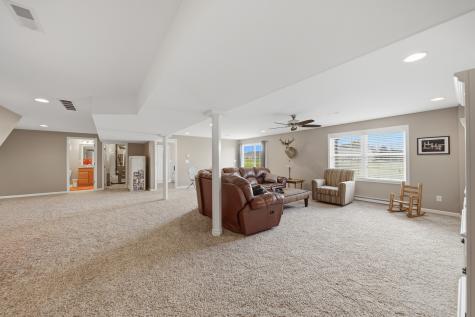 723 Yingling Drive Dixon IL 61021